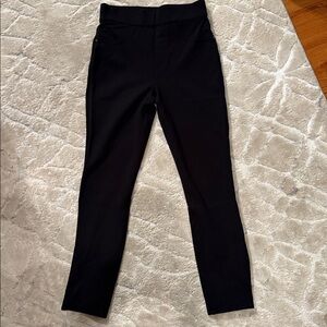 Spanx Perfect Black Ankle 4-Pocket Pant, Petite S
New without Tags